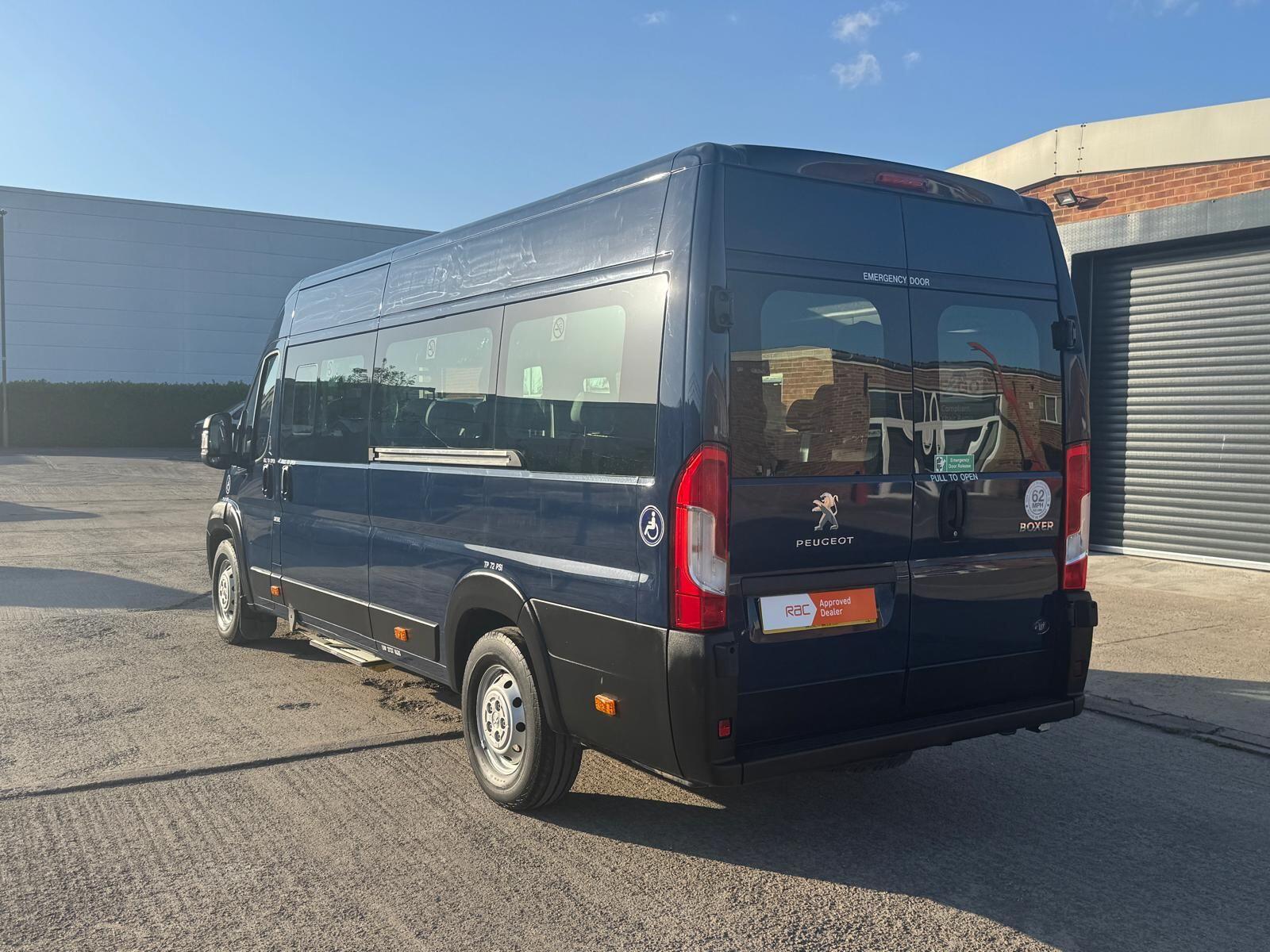 Peugeot Boxer image 8